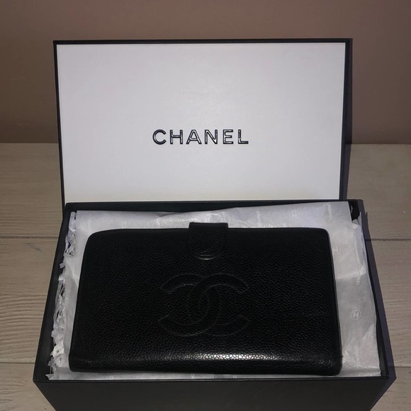Chanel Authentic Black Long Wallet Caviar Skin - Picture 3 of 10
